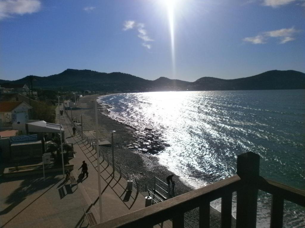 Hotel Chanteplage Saint-Cyr-sur-Mer Room photo