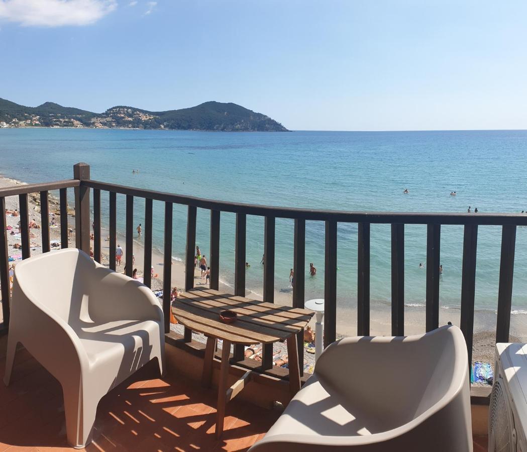 Hotel Chanteplage Saint-Cyr-sur-Mer Exterior photo